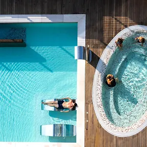 Fedora Hotel
